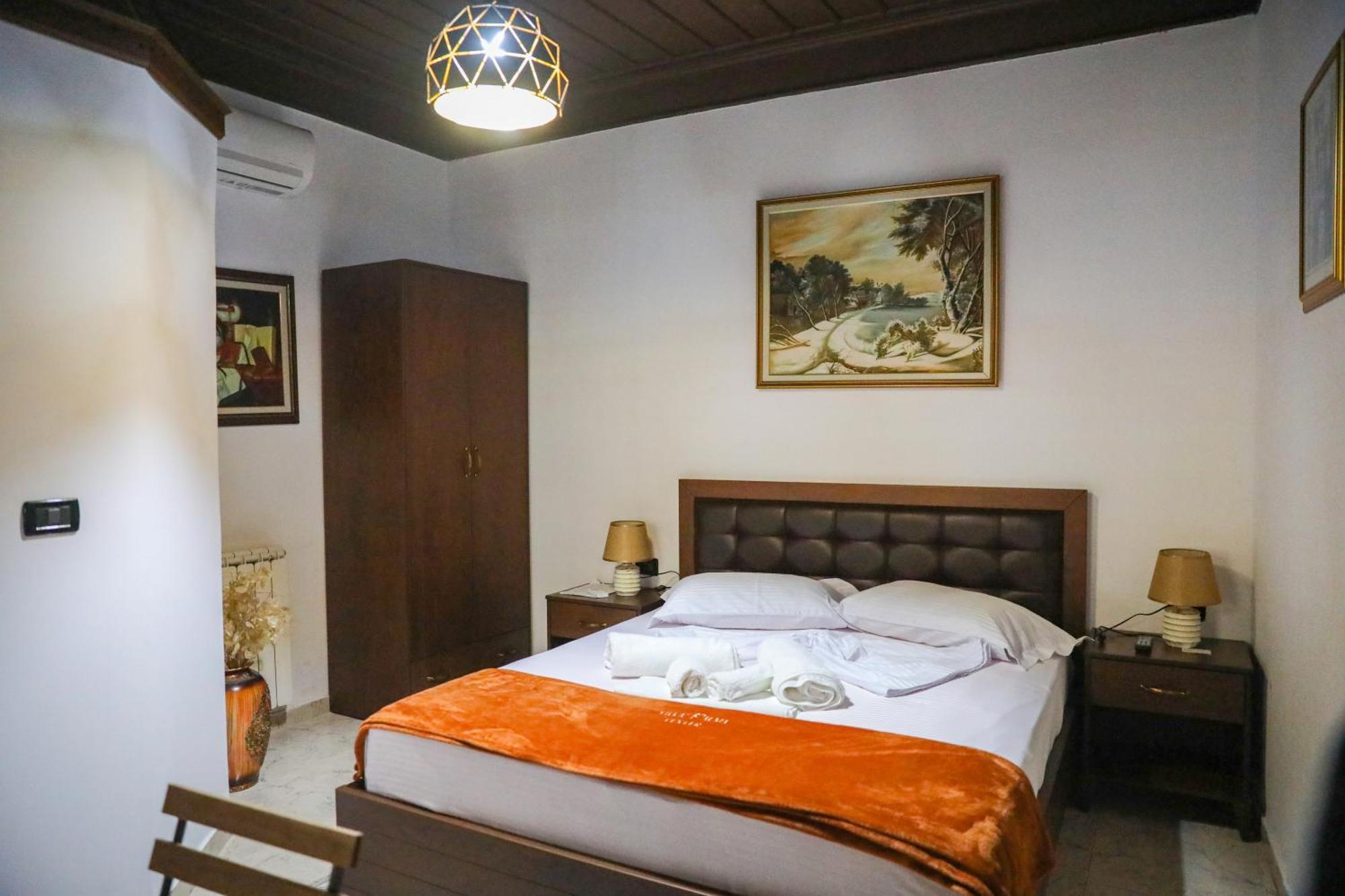 Villa Palma Center Berat Bagian luar foto