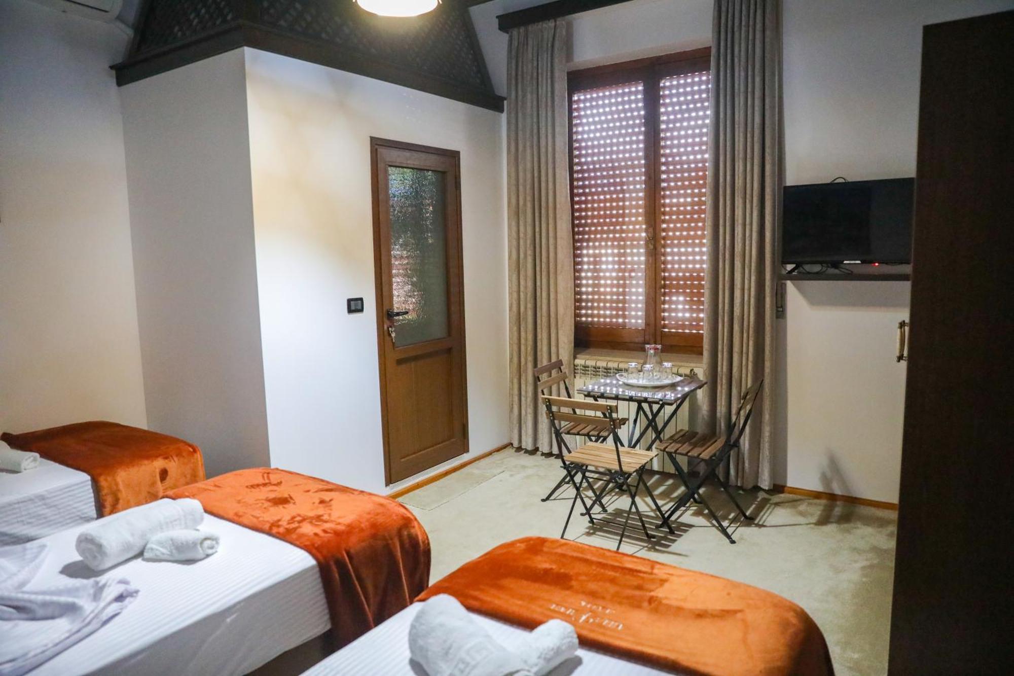 Villa Palma Center Berat Bagian luar foto